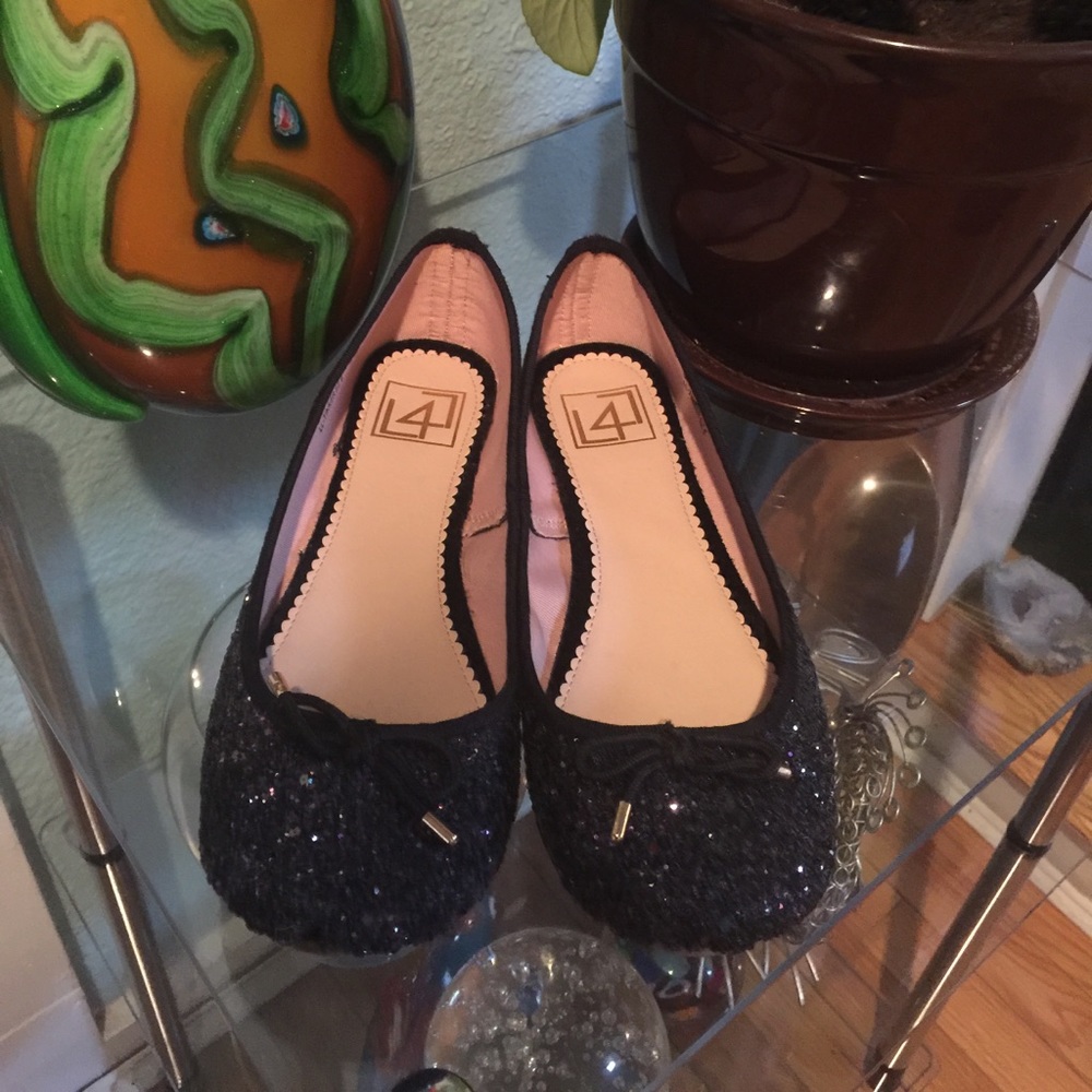 Black Sparkle Size 6  L4L Ballet Flats